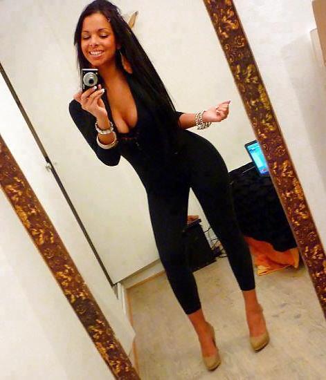 25P Sluts in tight pants! 8