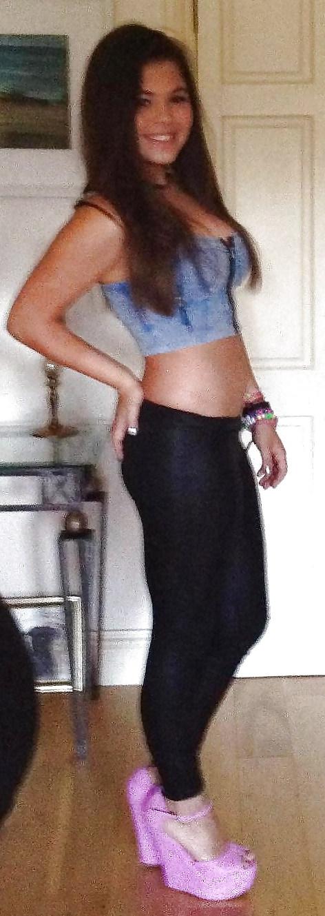 25P Sluts in tight pants! 8