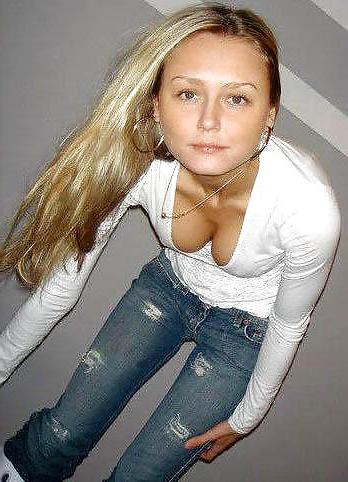 25P Queens in Jeans LVXXII