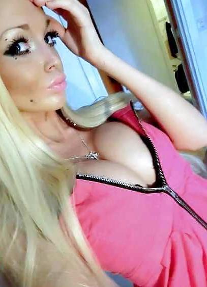 25P Hot Bimbo Girls 1