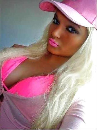 25P Hot Bimbo Girls 1