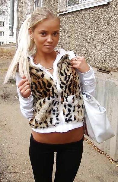 25P Hot Bimbo Girls 1