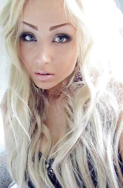 25P Hot Bimbo Girls 1