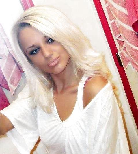 25P Hot Bimbo Girls 1