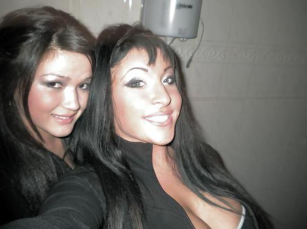 25P Social Network Big Boobed Bimbo Bitch