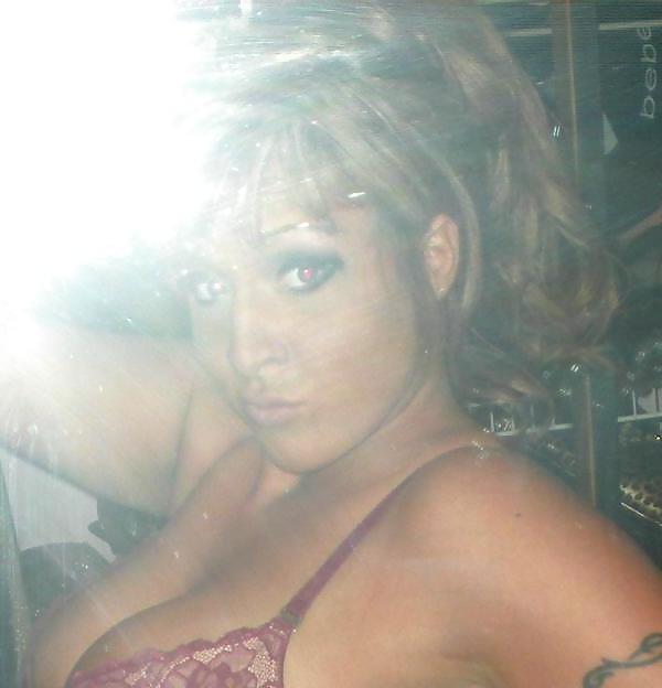 25P Social Network Big Boobed Bimbo Bitch