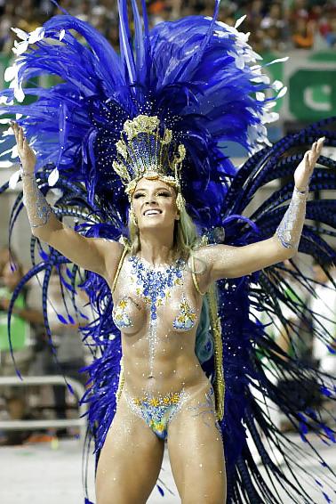 25P Brazilian carnival girls