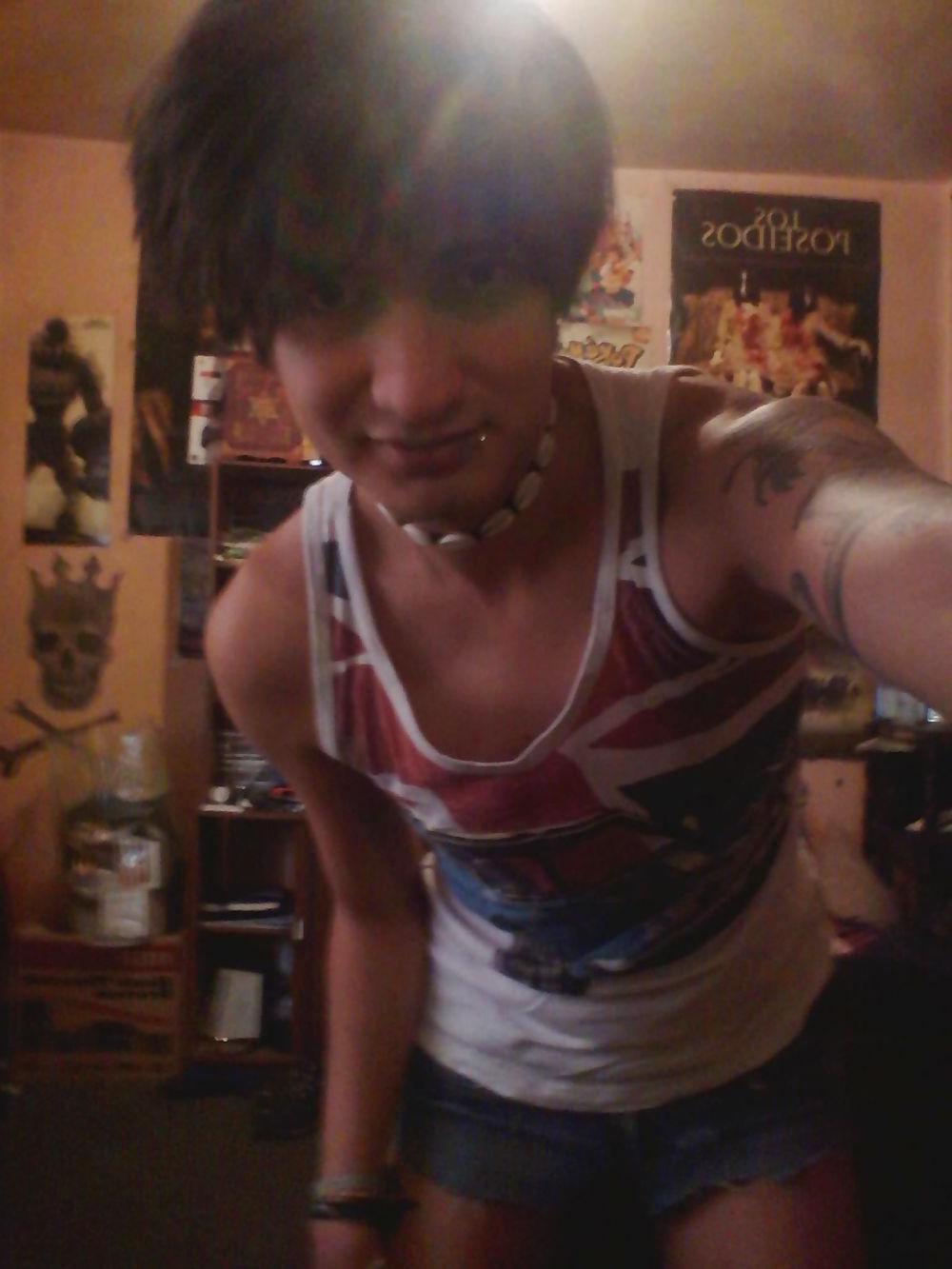 4P Sexy BiSexual Boy :3