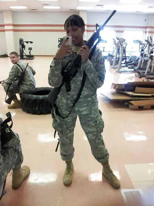 25P My Sexy ass Army chick