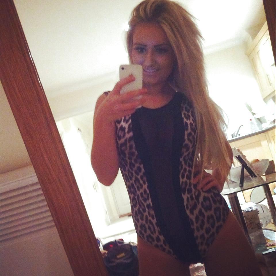 9P Tasha busty teen bimbo facebook slut