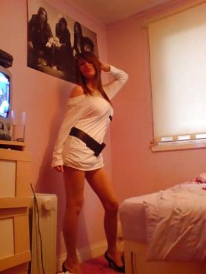 25P Another Facebook Bimbo Bitch