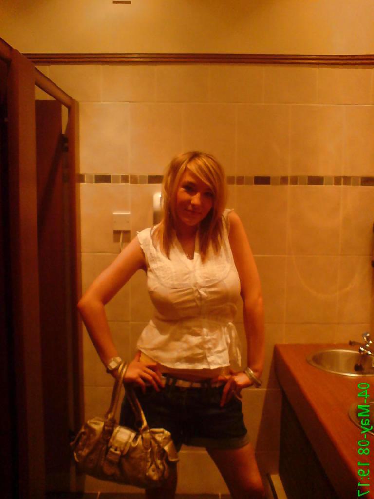 25P Another Facebook Bimbo Bitch