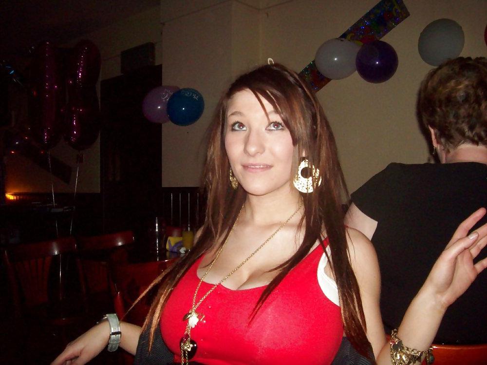 25P Another Facebook Bimbo Bitch