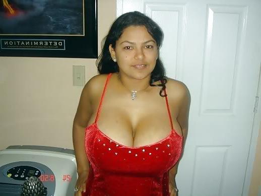 25P Thick Bitches - Fat Titties III