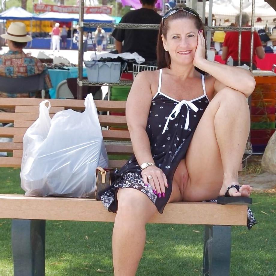 25P Public Upskirt