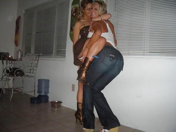 25P Queens in Jeans  CLXV