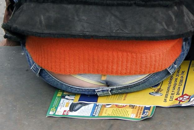 25P Thong 12