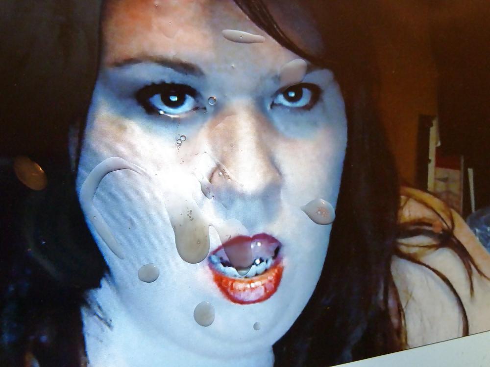 5P Feck milk got amy Gets a Facial