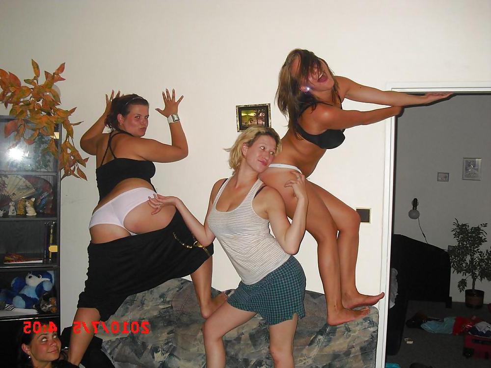 25P Thong 16
