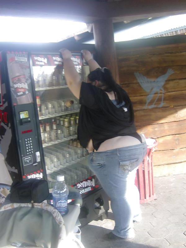 25P Thong 2