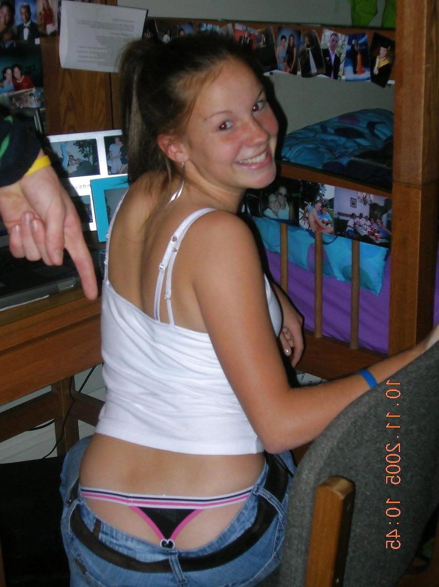 25P Thong 49