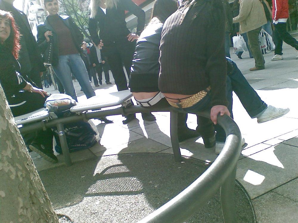 25P Thong 35