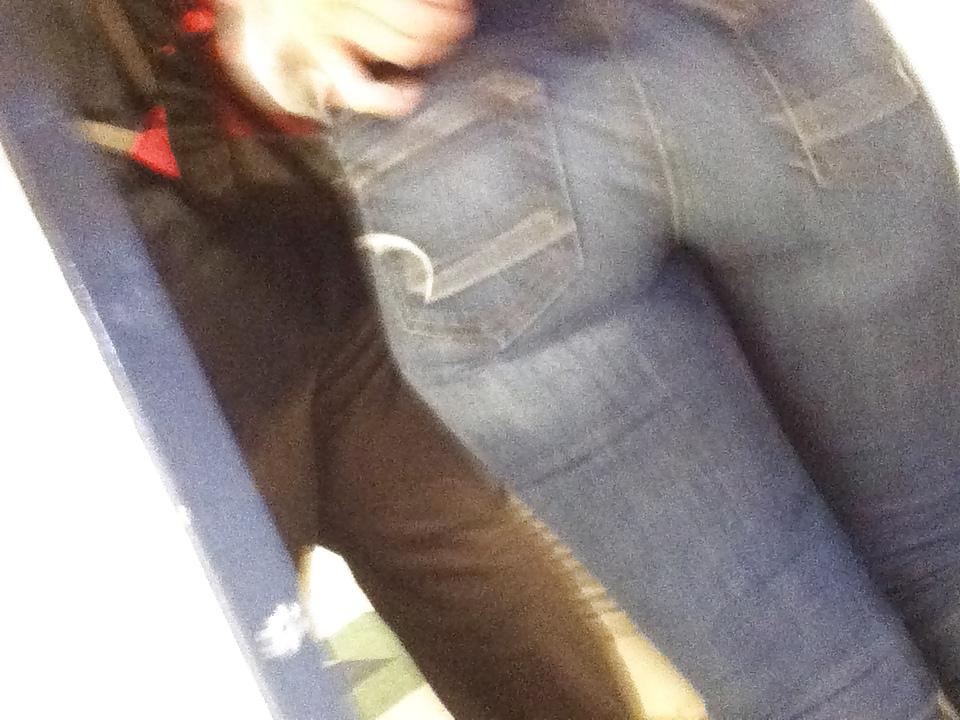 25P Fat asses in tight jeans