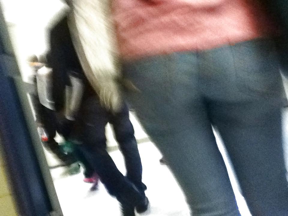 25P Fat asses in tight jeans