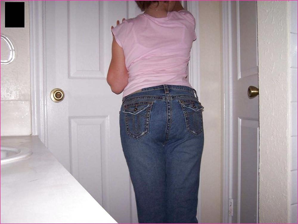 25P Queens in Jeans CLXXII