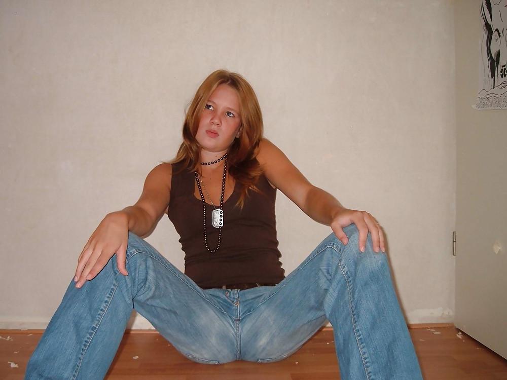 25P Queens in Jeans CLXXII