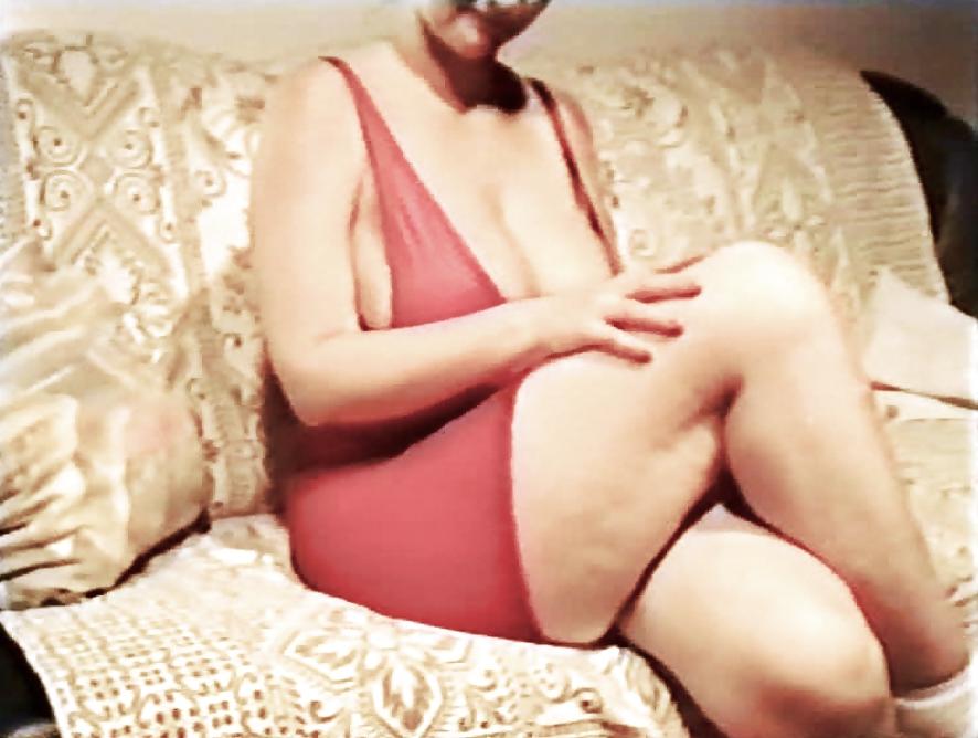 10P SAG - Big Udders Red Hot Monokini & Hot Legs In Miniskirt 01