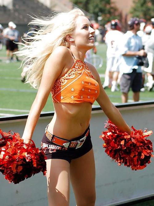 20P White cheerleaders