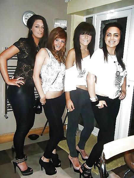 25P Sluts in tight pants!
