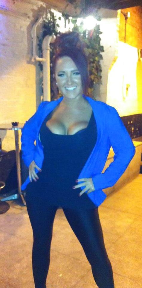 25P Sluts in tight pants!