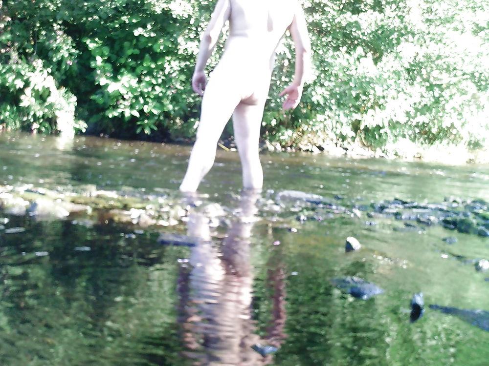 25P Naked outside august 2012 part 4