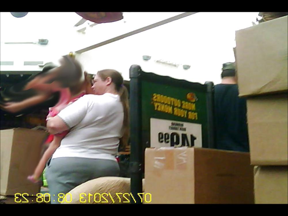 22P Super Fat Milf Ass
