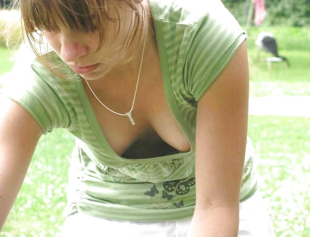 25P Beautiful Nipslip 11 by Voyeur TROC 