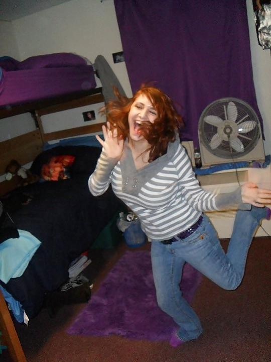 25P Queens in Jeans CLXXXVIII