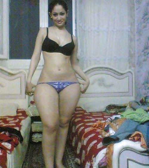 25P Mix of Thick Women