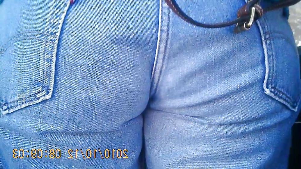 5P Sexy Milf Jeans Ass