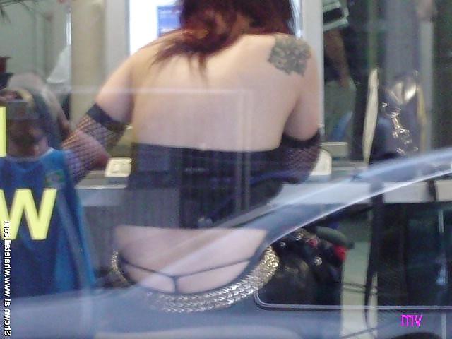 25P Thong 76