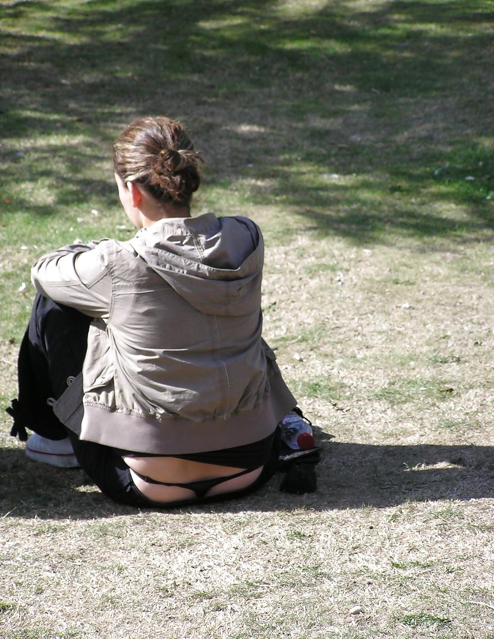 25P Thong 76