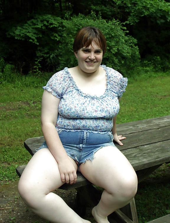 25P Kaylee in Denim shorts