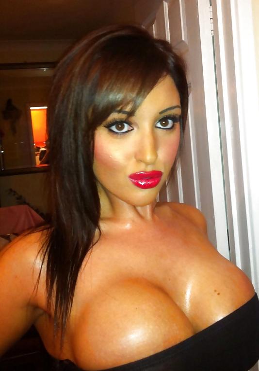 18P Amateur Fake Tit Bimbo