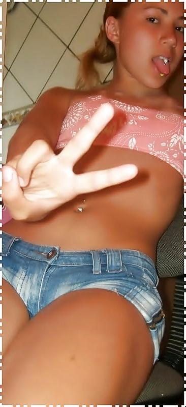 25P Hot Brazilian Girl in Bikini n3