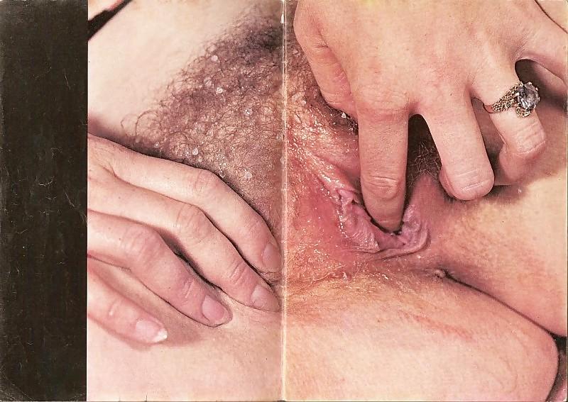 16P Vintage Magazines Play Girls No 02