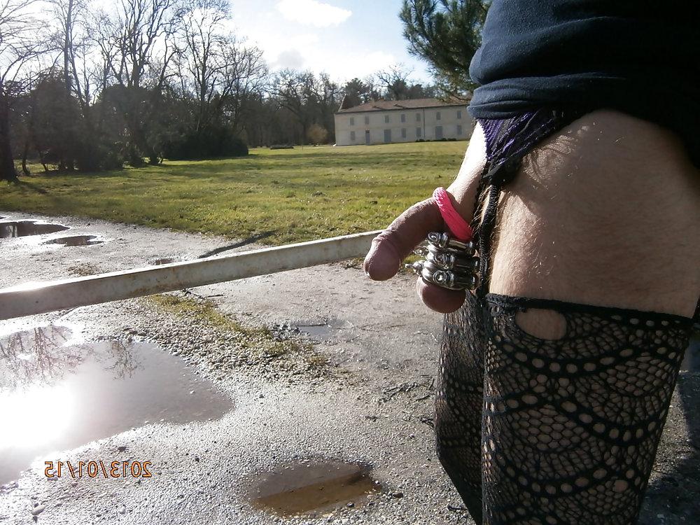10P Ma queue exhib public cock outdoor sexe salope handjob 