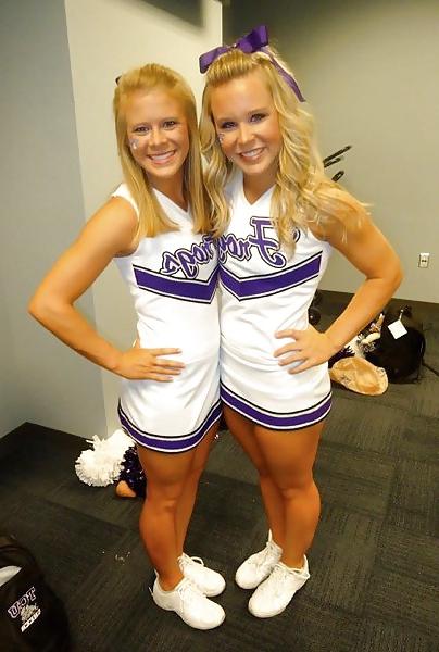 25P HOT and SEXY Cheerleaders!! 
