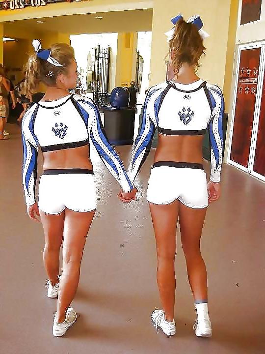 25P HOT and SEXY Cheerleaders!! 