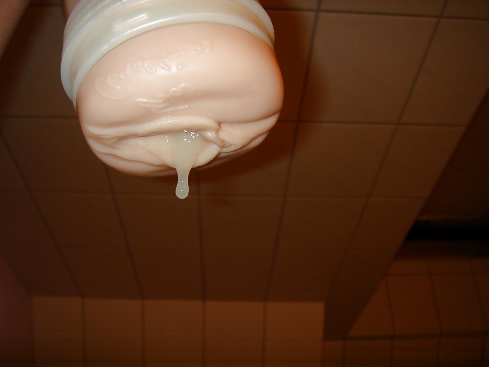 23P Fleshlight Fuck in the bathroom with Cumshot